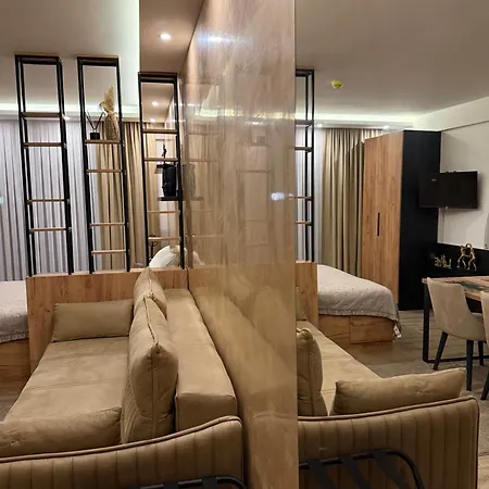 Un Lux - Hill アパート *