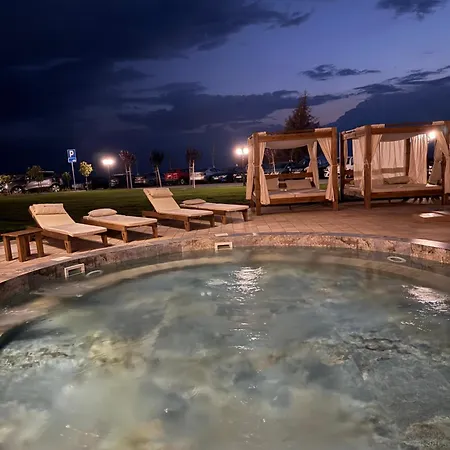 Un Lux - Hill * コパオニク