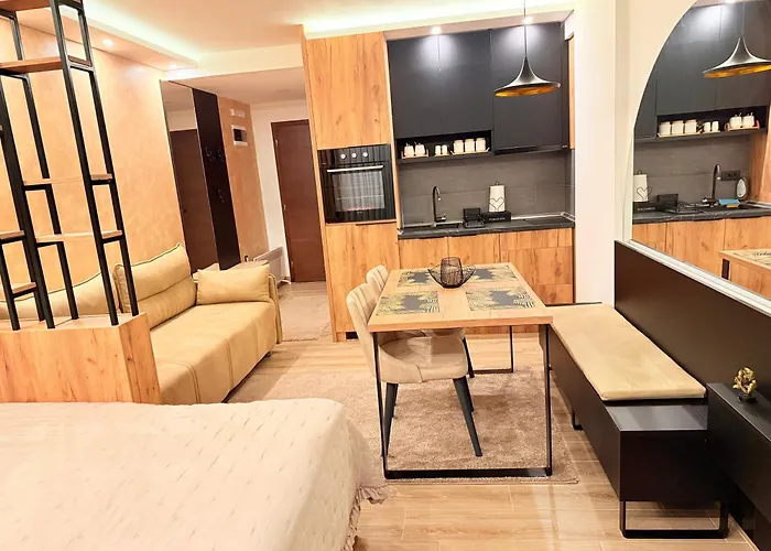 Un Lux - Hill Kopaonik