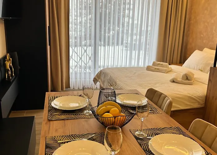 Un Lux - Hill Kopaonik