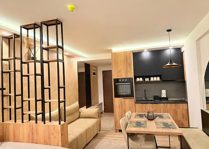 Un Lux - Hill Apartment *