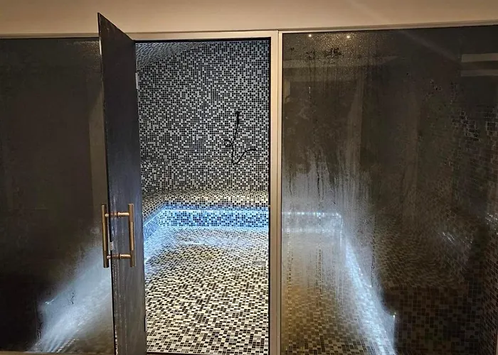 Un Lux - Hill Apartment